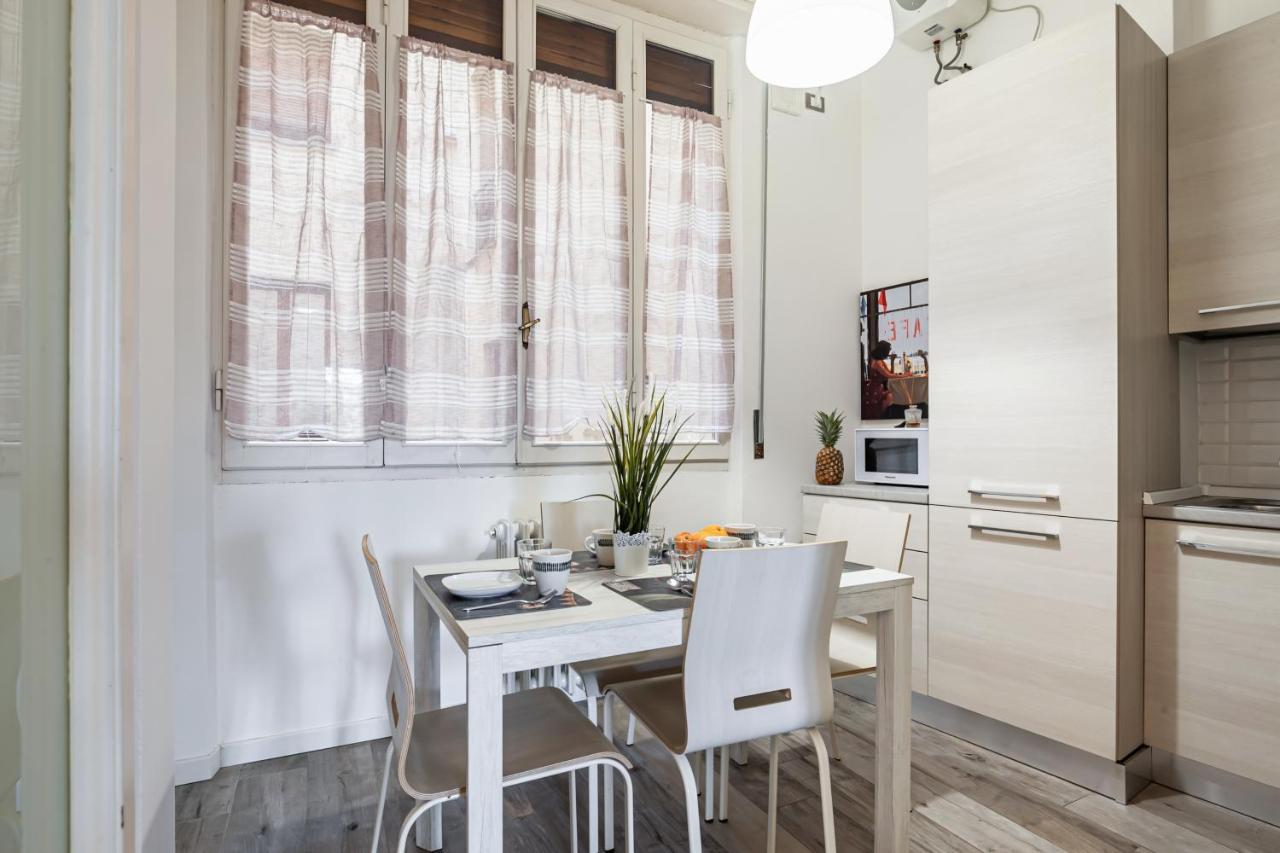 Lungarno Elegant Apartment With Panoramic Balcony Pisa Ngoại thất bức ảnh