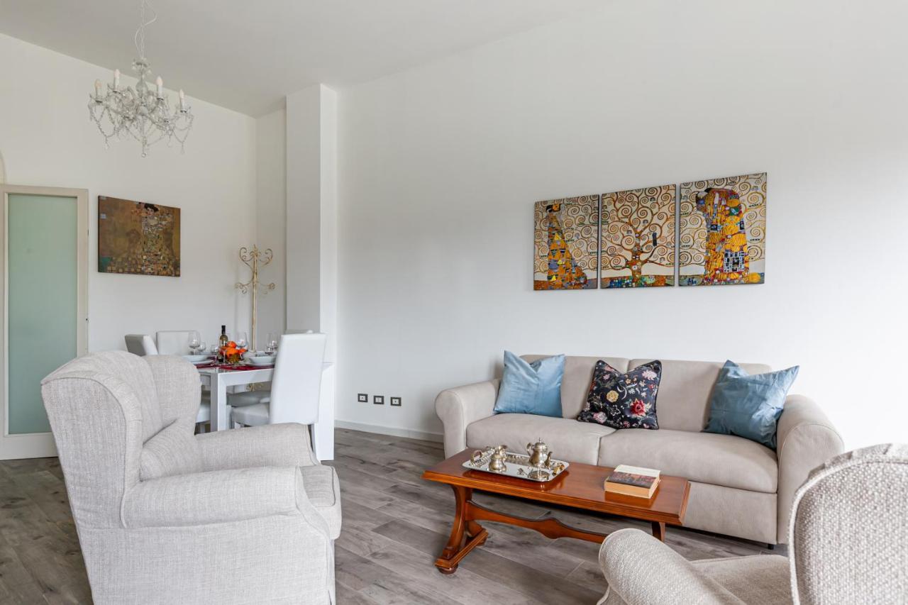 Lungarno Elegant Apartment With Panoramic Balcony Pisa Ngoại thất bức ảnh