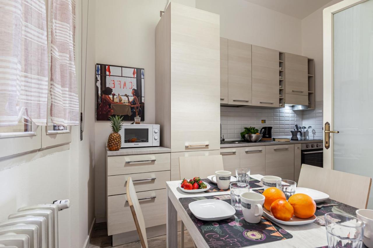 Lungarno Elegant Apartment With Panoramic Balcony Pisa Ngoại thất bức ảnh